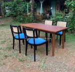 meja makan 4 kursi murah
