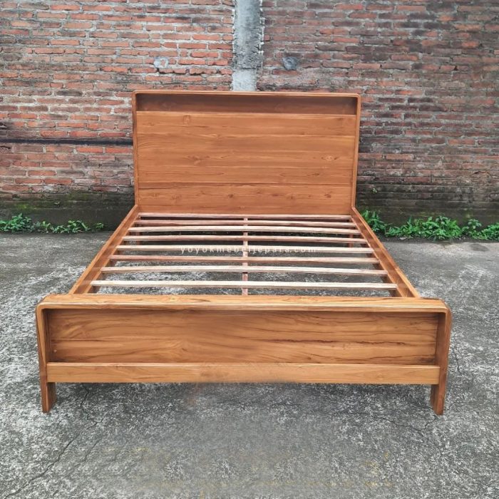 tempat tidur kayu 1