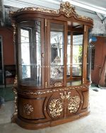 lemari pajangan kaca 2