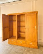 Lemari Pakaian Minimalis Kayu Jati 3 Pintu Sliding YMJ-LMP 24 - Image 4