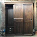 Lemari Pakaian Minimalis Kayu Jati 3 Pintu Sliding YMJ-LMP 27 - Image 3