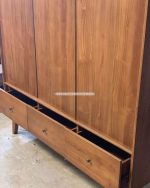 Mebel Jepara Jati Model Lemari Pakaian Minimalis Retro 3 Pintu YMJ-LMP 28 - Image 3