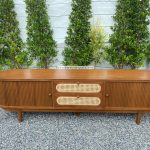 Model Bufet TV Terbaru Kombinasi Kayu x Rotan YMJ-BFTV 58