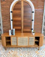 Retro Style Bufet TV Terbaru Kombinasi Kayu x Rotan YMJ-BFTV 89 - Image 4