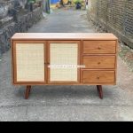 Model Buffet Retro Minimalis Kayu Jati Kombinasi Rotan YMJ-BFT 78