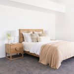 Nakas Kayu Jati Model Minimalis Modern YMJ-NKS 28