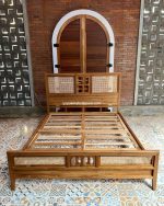 Tempat Tidur Bahan Kayu Jati Kombinasi Rotan YMJ-TTD 104