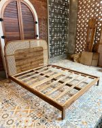 Tempat Tidur Bahan Kayu Jati Kombinasi Rotan YMJ-TTD 105 - Image 2