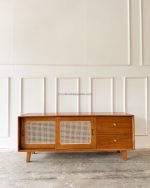 Bufet Meja TV Kayu Jati Model Minimalis YMJ-BFTV 156