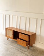 Bufet Meja TV Kayu Jati Model Minimalis YMJ-BFTV 156 - Image 2