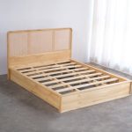 Tempat Tidur Bahan Kayu Jati Kombinasi Rotan YMJ-TTD 109