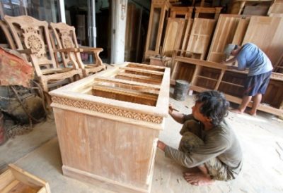 mebel kayu terdekat