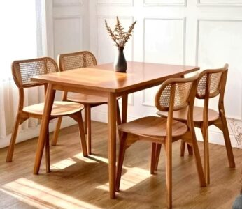Kursi jati minimalis untuk ruang tamu rumah modern
