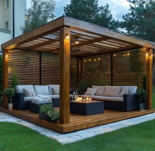 Gazebo sederhana di halaman